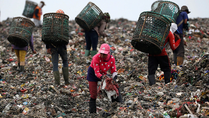 Đông Nam Á cùng Trung Quốc gây ô nhiễm nhựa nhiều nhất cho đại dương - Ảnh 1.