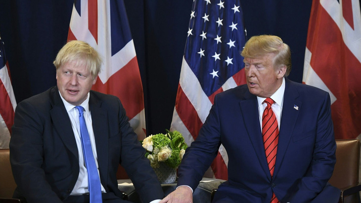 Ông Trump thăm Anh, chủ nhà hồi hộp sợ bỗng dưng mang vạ - Ảnh 1.
