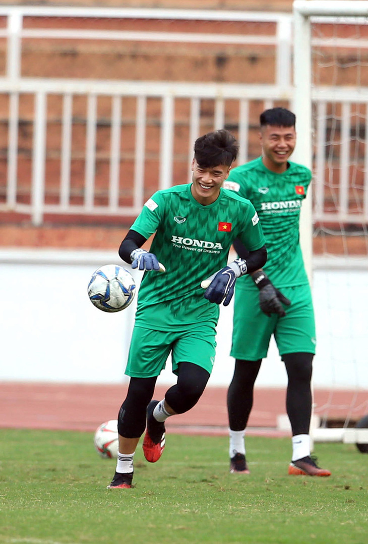 Sang Thái chuẩn bị VCK U23 châu Á, U23 Việt Nam đầy quyết tâm - Ảnh 7.