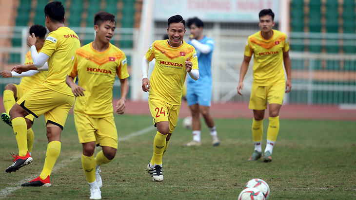 Sang Thái chuẩn bị VCK U23 châu Á, U23 Việt Nam đầy quyết tâm - Ảnh 8.