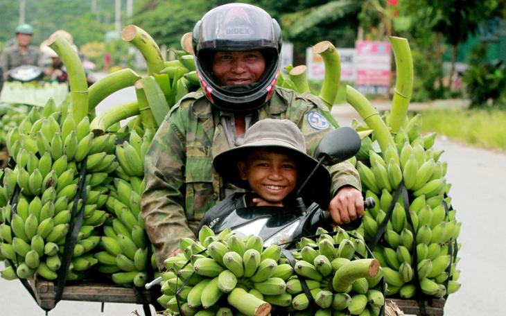 Ngắm những khoảnh khắc yêu thương gia đình ở khắp nẻo Việt Nam