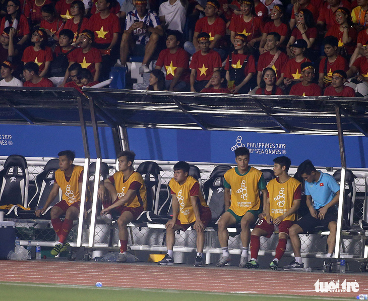 Quang Hải làm gì trong trận thắng U22 Campuchia 4-0? - Ảnh 4.