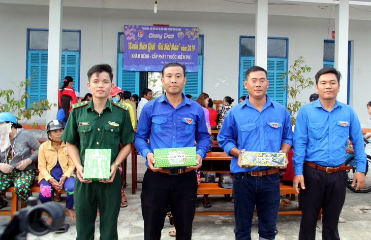 Khí Cà Mau phối hợp tổ chức chương trình Xuân Biên giới – Tết Hải đảo - Ảnh 3.