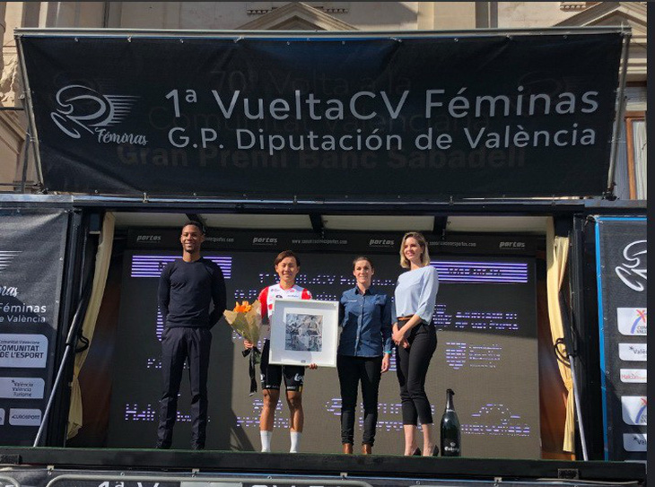 Nguyễn Thị Thật cùng đội đua Lotto Soudal thắng lớn tại Tây Ban Nha - Ảnh 1.