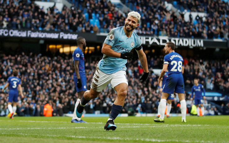 Aguero lập hat-trick, M.C đại thắng Chelsea 6-0