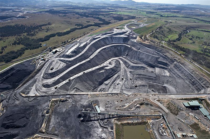 Lo biến đổi khí hậu, Úc từ chối cấp phép khai thác than - Ảnh 1.