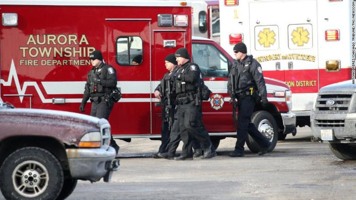Lại xả súng ở Mỹ: 5 người thiệt mạng, nhiều cảnh sát bị thương - Ảnh 1.