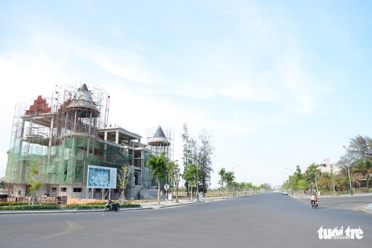 Kiểm tra dự án biến sân golf Phan Thiết thành khu đô thị du lịch biển - Ảnh 1.