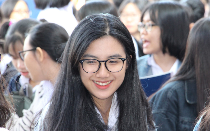 5.000 học sinh rộn ràng trong ngày tư vấn tuyển sinh tại Khánh Hòa