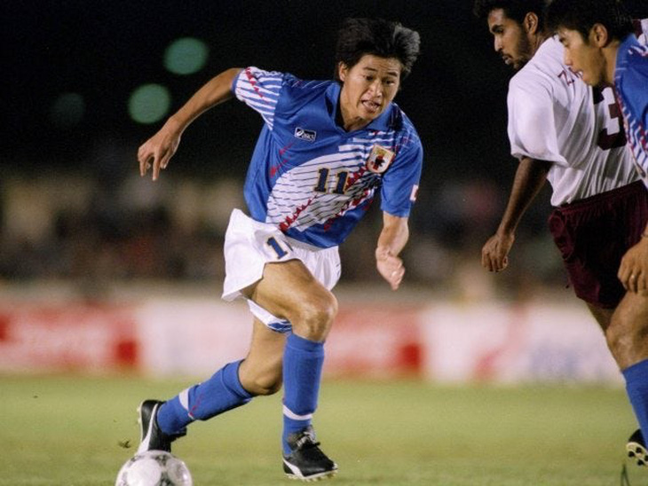 Tròn 52 tuổi, ‘Vua Kazu’ vẫn thi đấu mùa giải thứ 34 trong sự nghiệp - Ảnh 3.