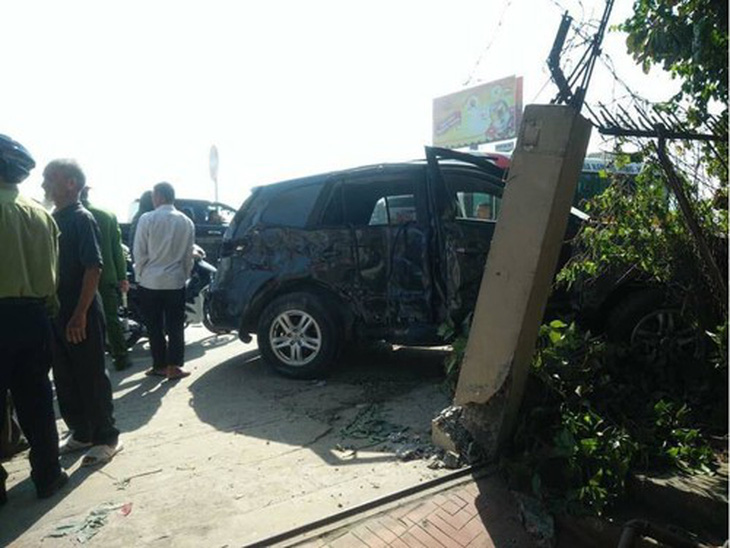 Vụ tai nạn 3 người chết ở Thanh Hóa: Xe biển xanh của Kho bạc nhà nước tỉnh - Ảnh 1.