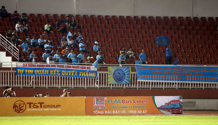 CLB Sài Gòn thắng ngược Khánh Hòa trong trận đấu chưa đến 1.000 khán giả - Ảnh 5.