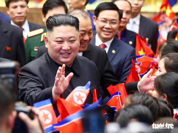 Chủ tịch Kim Jong Un hội kiến Thủ tướng Nguyễn Xuân Phúc - Ảnh 4.