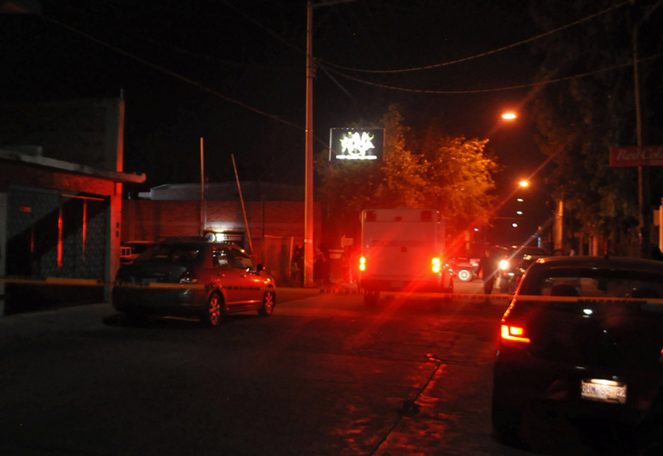 Xả súng đẫm máu ở câu lạc bộ đêm Mexico, ít nhất 15 người chết - Ảnh 2.