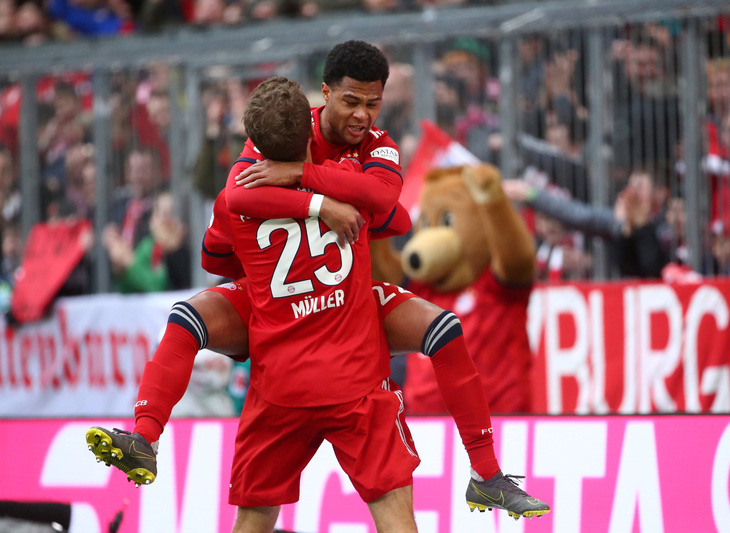 Thắng Wolfsburg 6-0, Bayern Munich vượt mặt Dortmund - Ảnh 3.