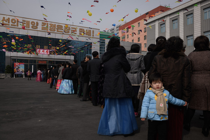 Dân Triều Tiên nô nức đi bầu cử Quốc hội - Ảnh 9.