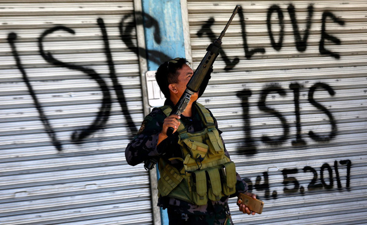 Tan tác ở Trung Đông, khủng bố IS đổ về Philippines? - Ảnh 1.
