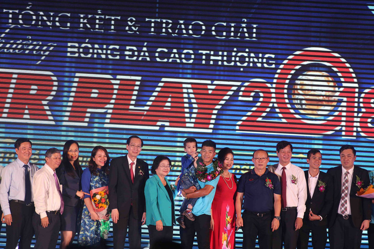 Giải thưởng Fair Play 2018: Quang Hải, Bùi Tiến Dũng, Văn Hậu, Hà Đức Chinh - Ảnh 6.