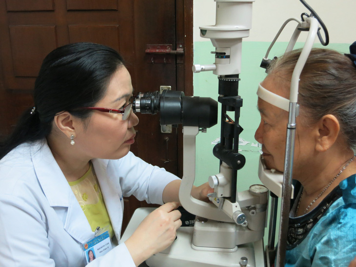 Bệnh viện Mắt TP.HCM khám tầm soát miễn phí bệnh Glaucoma - Ảnh 1.