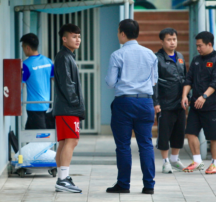 Đình Trọng còn cơ hội dự vòng loại Giải U-23 châu Á, Tiến Linh phải chờ - Ảnh 2.
