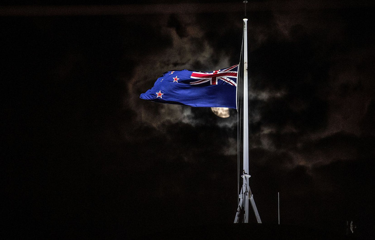 Thủ tướng Jacinda Andern: New Zealand sẽ phải sửa luật sở hữu súng - Ảnh 1.