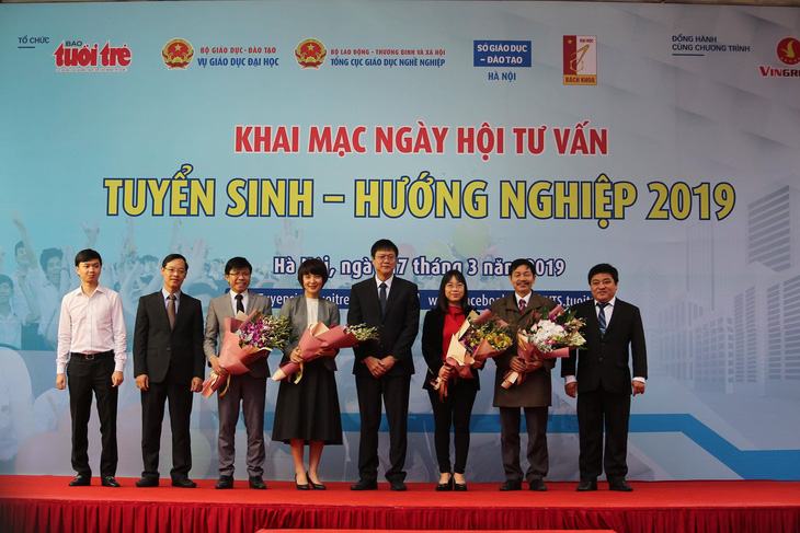 Hàng vạn học sinh dự Ngày hội tư vấn tuyển sinh quy mô nhất từ trước đến nay - Ảnh 7.