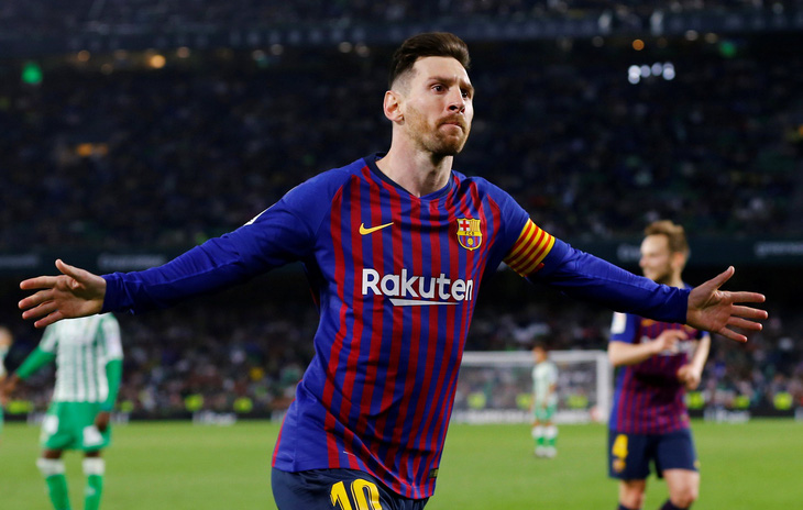 Hat-trick thứ 33 của Messi giúp Barca tiến sát ngôi vô địch - Ảnh 2.