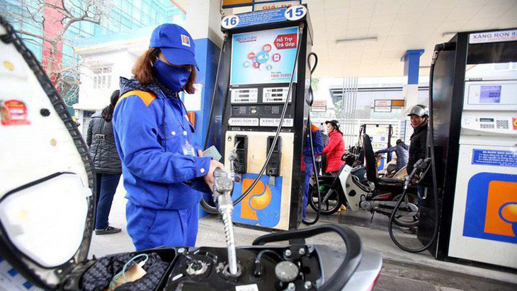 Giá xăng dầu tiếp tục giảm 157-390 đồng/lít - Ảnh 1.