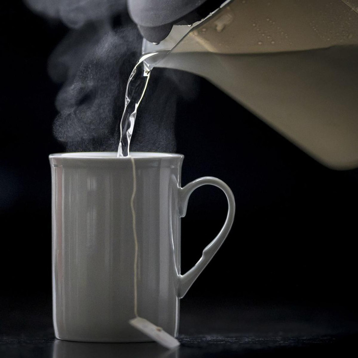 Uống trà quá nóng tăng gấp đôi nguy cơ ung thư thực quản - Ảnh 1.
