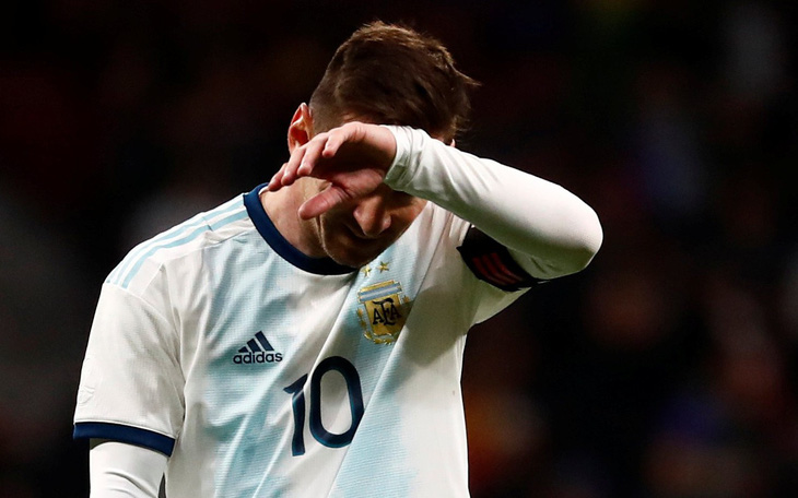 Argentina thua 