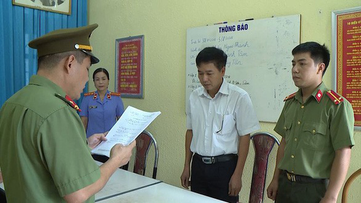 Vụ gian lận thi cử tại Sơn La: Một thiếu tá an ninh bị tước danh hiệu CAND - Ảnh 1.