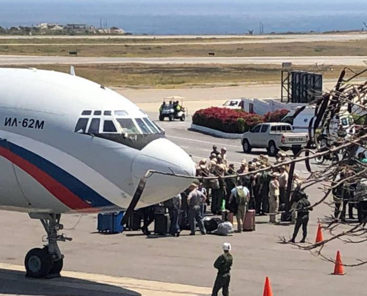 2 máy bay quân sự Nga có mặt tại Venezuela để làm gì? - Ảnh 1.