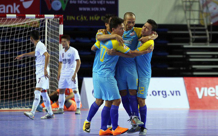 Futsal Việt Nam chuẩn bị vào ‘mùa’