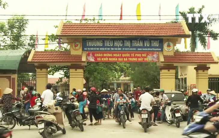 Lo nhiễm cúm B, hàng trăm học sinh tiểu học tại Thái Bình nghỉ học - Ảnh 1.