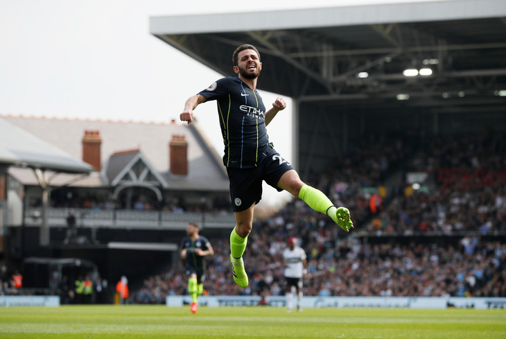 Aguero ghi siêu phẩm, M.C gia tăng áp lực lên Liverpool - Ảnh 1.