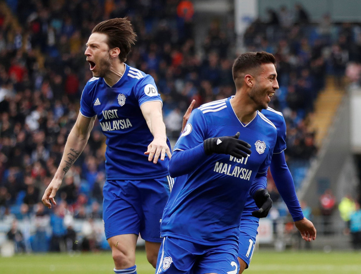 Sáu phút bùng nổ, Chelsea ngược dòng đá bại Cardiff - Ảnh 1.