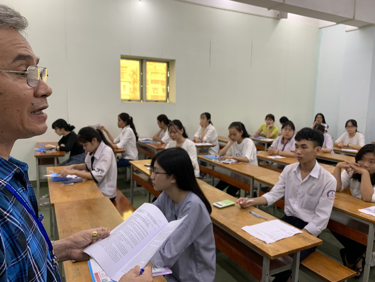 ĐH Công nghiệp TP.HCM tăng chỉ tiêu xét đánh giá năng lực và học bạ - Ảnh 1.