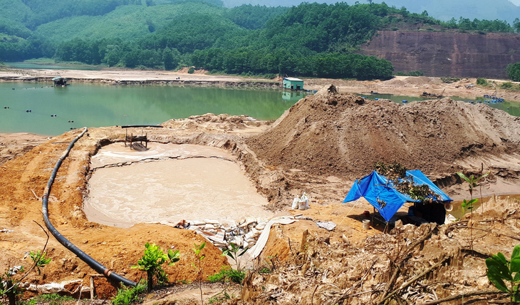Quảng Nam đề nghị sớm duyệt đóng cửa mỏ vàng Bồng Miêu - Ảnh 1.
