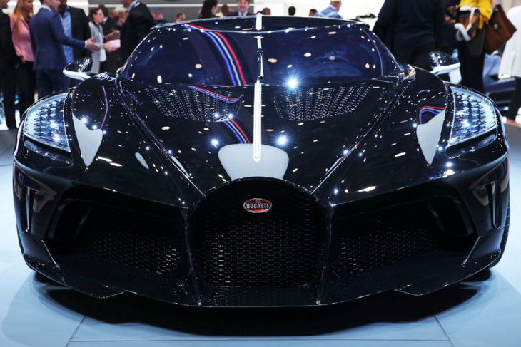 Vừa ra mắt, siêu xe Bugatti được bán giá 18,9 triệu USD - Ảnh 2.