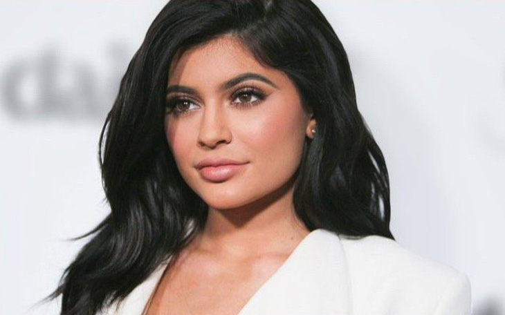 Kylie Jenner - cô gái 21 tuổi thành tỉ phú trẻ nhất thế giới ra sao?