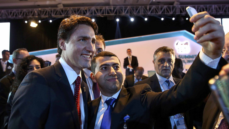 Thủ tướng Justin Trudeau và cái kết của chính trị selfie? - Ảnh 1.