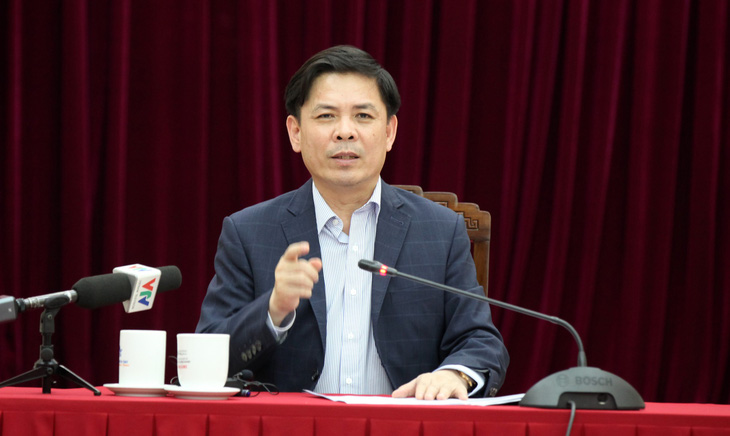 Bộ trưởng Nguyễn Văn Thể gửi công văn hỏa tốc: siết cấp lại giấy phép lái xe! - Ảnh 1.