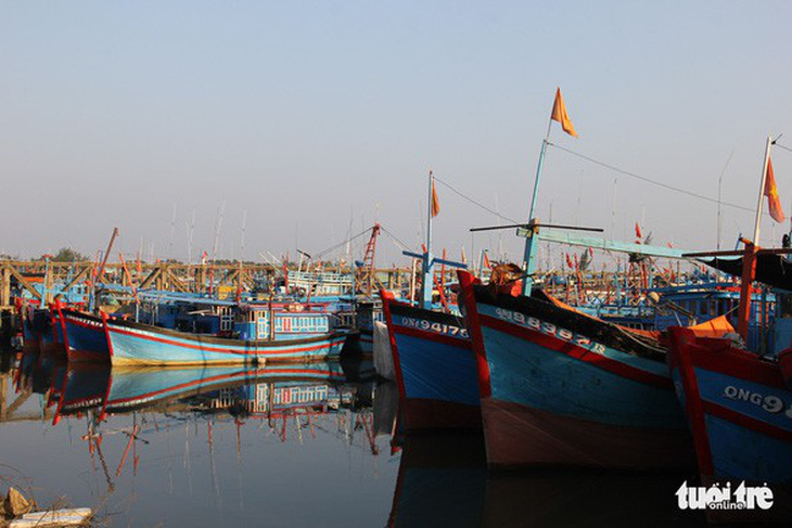 Việt Nam đang xác minh vụ tàu cá Quảng Ngãi gặp nạn ở Hoàng Sa - Ảnh 1.