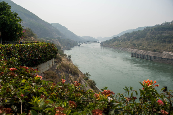 Trung Quốc đã hủy kế hoạch nổ mìn phá đá trên sông Mekong - Ảnh 1.
