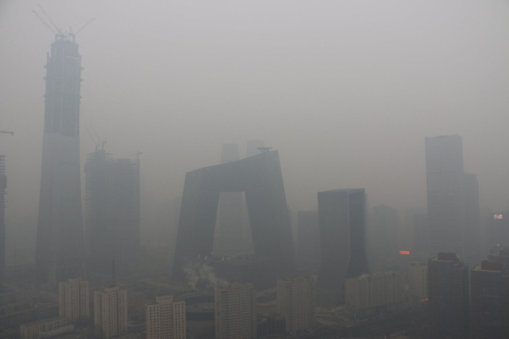 Doanh nghiệp châu Á chật vật giữ người tài vì ô nhiễm không khí - Ảnh 1.