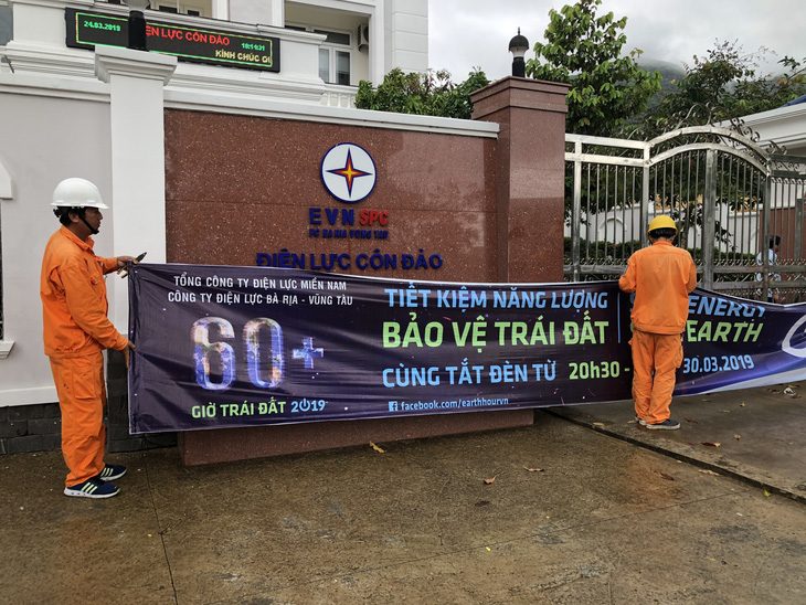 Giờ Trái đất 2019: cả nước tiết kiệm 917 triệu đồng tiền điện - Ảnh 1.