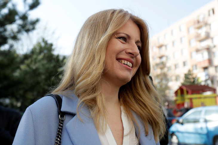 Nữ luật sư tóc vàng trở thành tổng thống Slovakia như thế nào? - Ảnh 1.