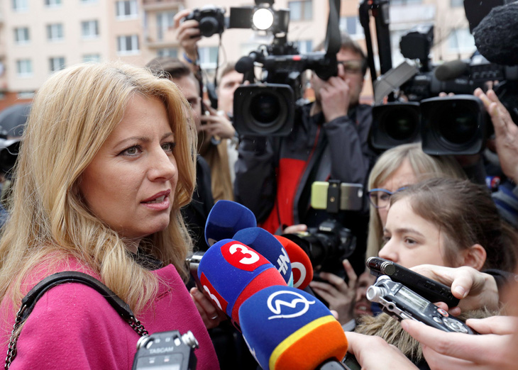 Nữ luật sư tóc vàng trở thành tổng thống Slovakia như thế nào? - Ảnh 5.