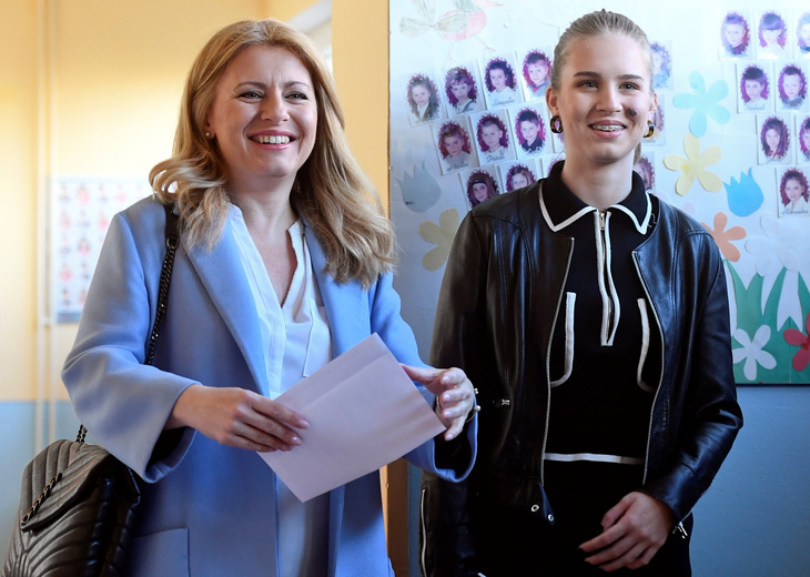 Nữ luật sư tóc vàng trở thành tổng thống Slovakia như thế nào? - Ảnh 3.