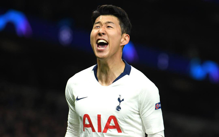 CĐV Tottenham đòi đổi tên sân mới thành 